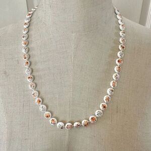 White vintage flower beaded necklace